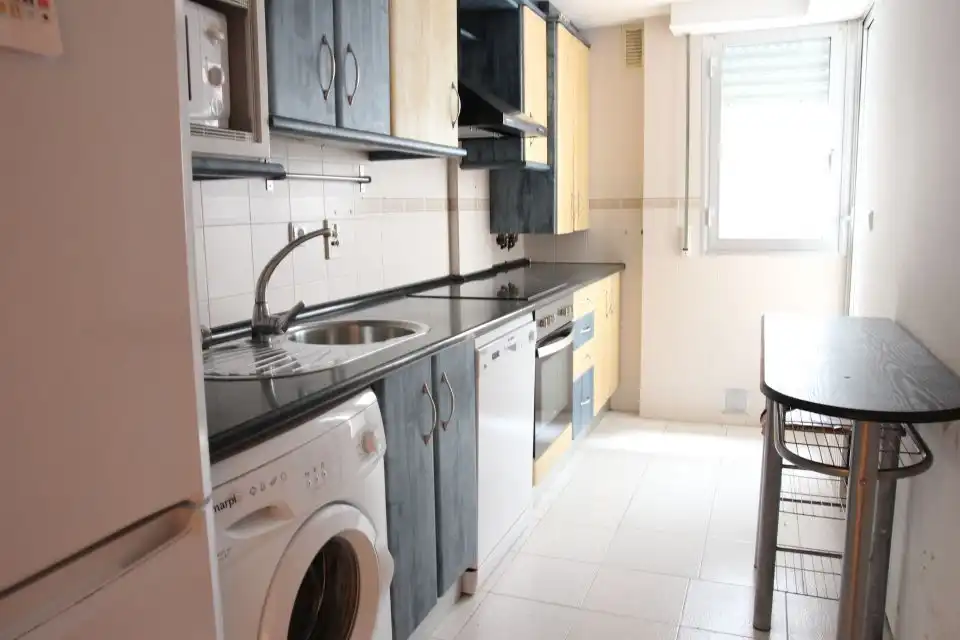 Küche von Wohnung zur Miete in Huesca mit Heizung