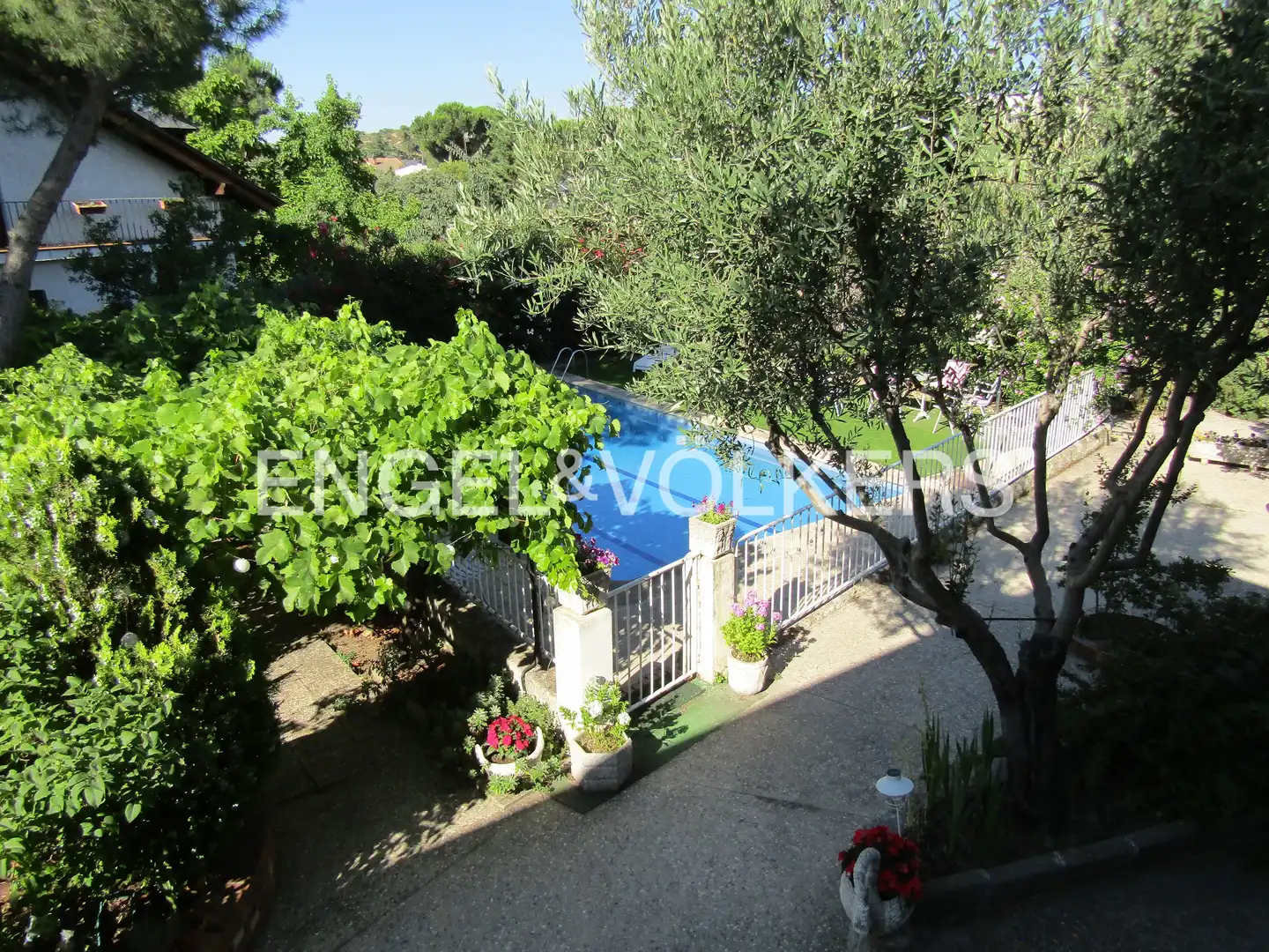 Piscina de Casa o chalet en venta en Torrelodones con Calefacción, Jardín privado y Terraza