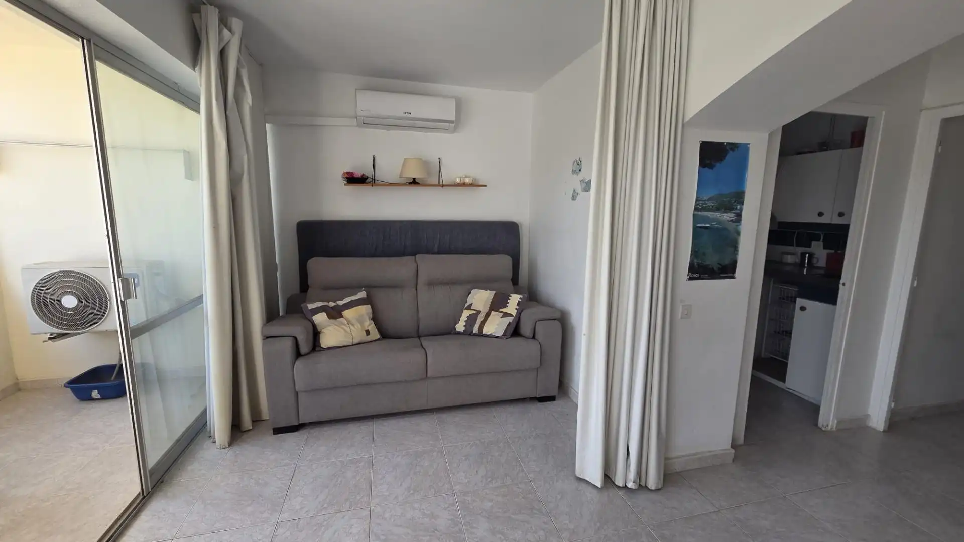 Apartment with terrace for sale in Carrer Carrer Punta del Ponent, imagen 5