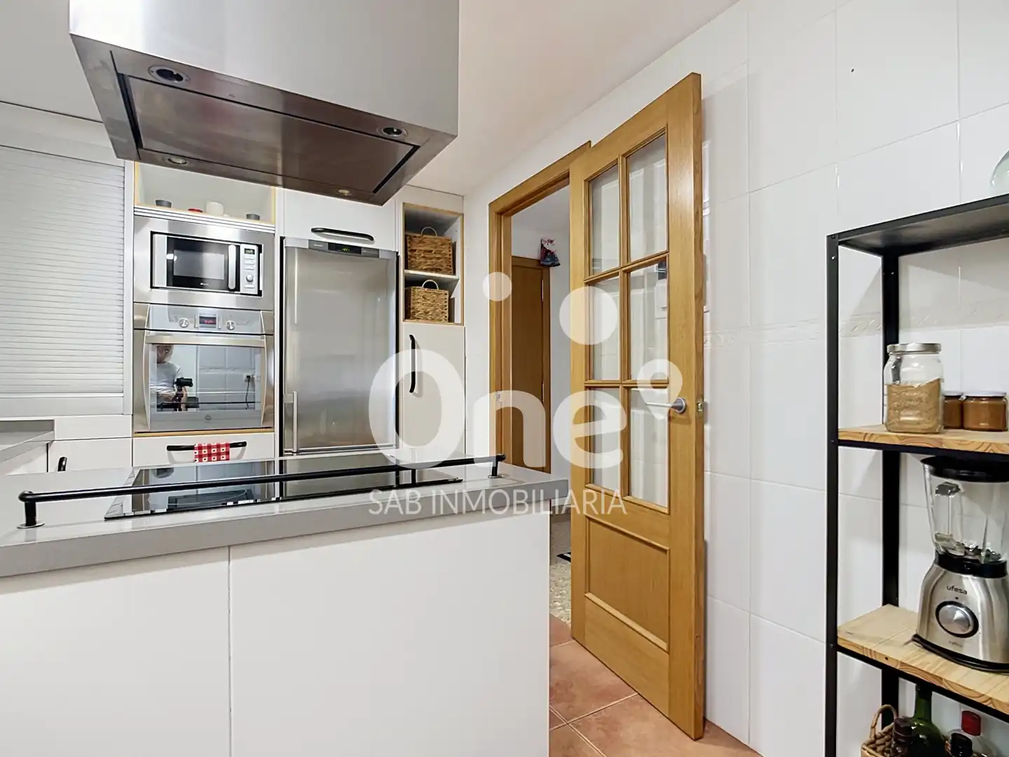 Cocina de Piso en venta en La Pobla de Vallbona con Aire acondicionado, Trastero y Horno