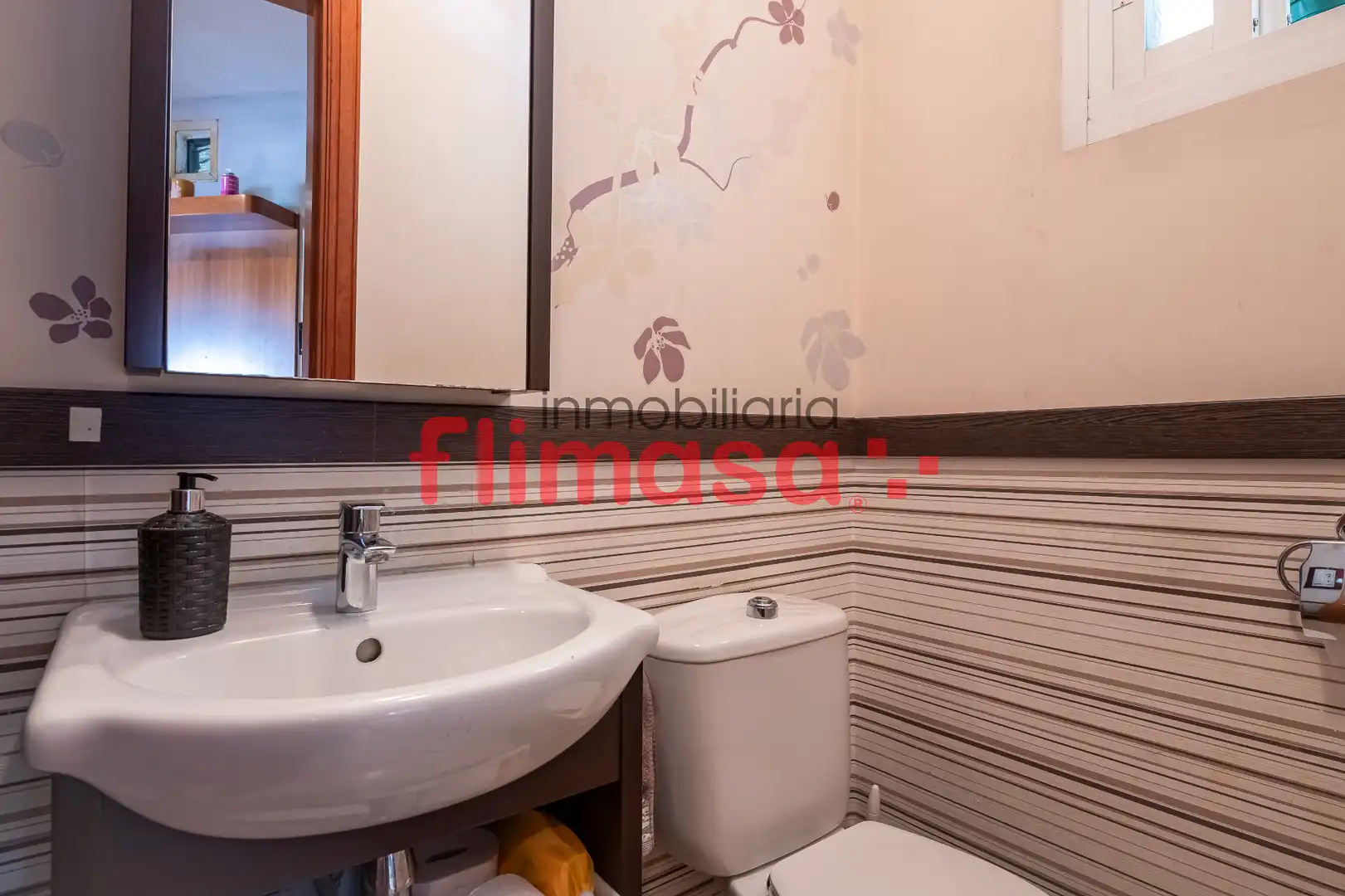 Baño de Casa adosada en venta en Villaviciosa de Odón con Aire acondicionado, Calefacción y Jardín privado