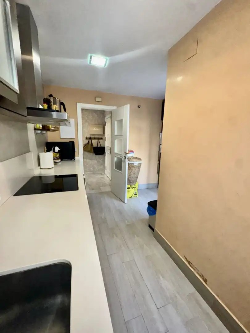 Cocina de Piso en venta en Tomares con Aire acondicionado, Calefacción y Piscina comunitaria