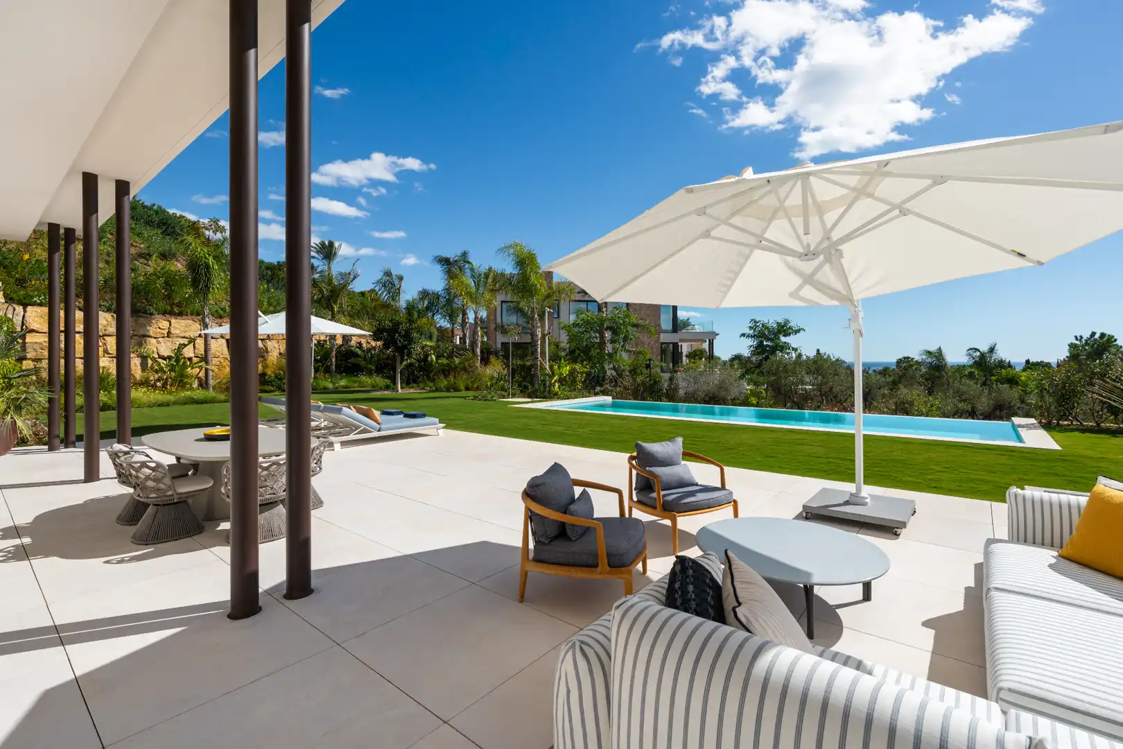 Villa mit Terrasse zum Verkauf in Urbanización Marbella Hill Club 18A, imagen 5