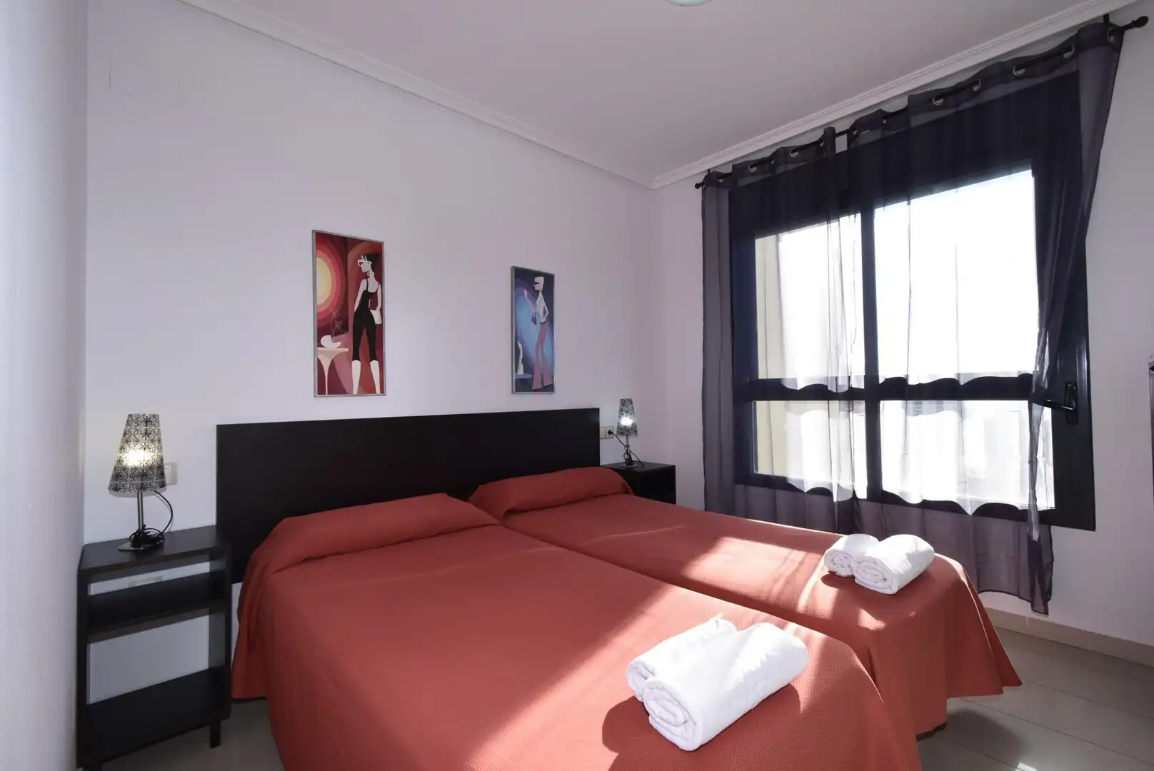Habitación de Apartamento en venta en Benidorm con Aire acondicionado, Calefacción y Jardín privado