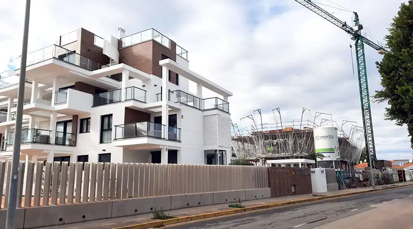 Appartement compact avec piscine à vendre à Els Poblets, imagen 4