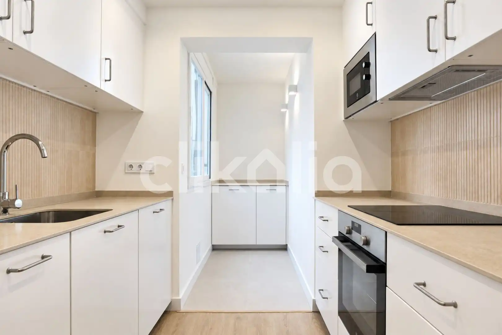 Küche von Wohnung zum Verkauf in Barrio de Salamanca