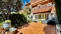 Jardí de Casa adosada en venda en Vilassar de Dalt amb Terrassa, Piscina i Balcó