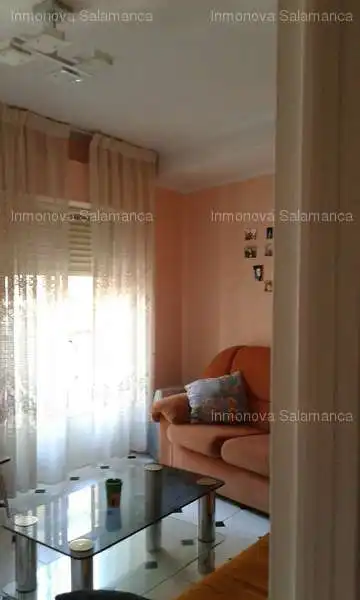 Living room of Flat for rent in Salamanca  with Heating, Furnished and Oven