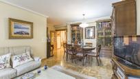 Living room of Apartment for sale in  Madrid Capital  with Air Conditioner, Heating and Parquet flooring