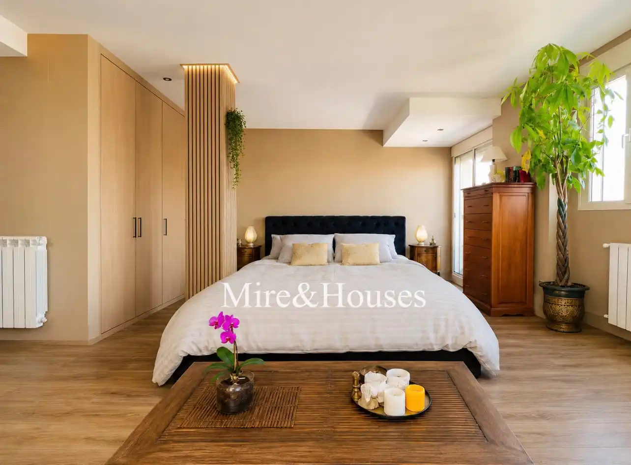 Bedroom of Attic for sale in La Moraleja  with Air Conditioner, Heating and Private garden