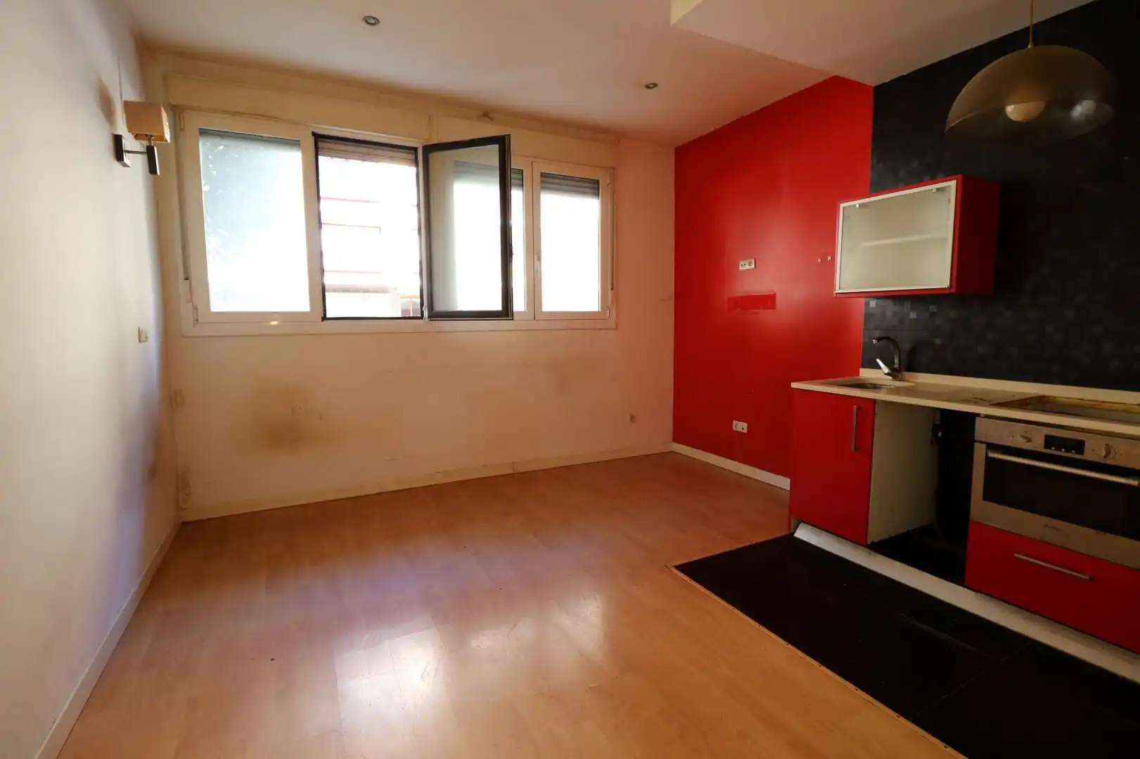 Bedroom of Commercial properties for sale in Laudio / Llodio