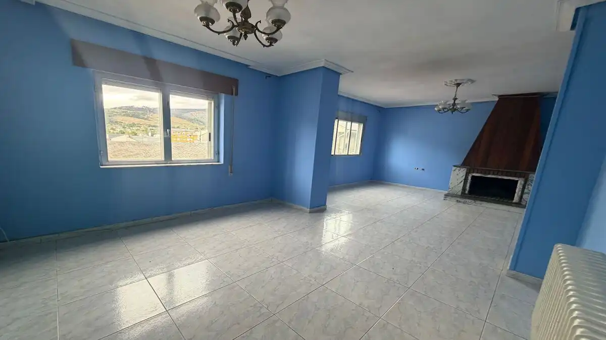 Wohnzimmer von Wohnung zum Verkauf in O Barco de Valdeorras  