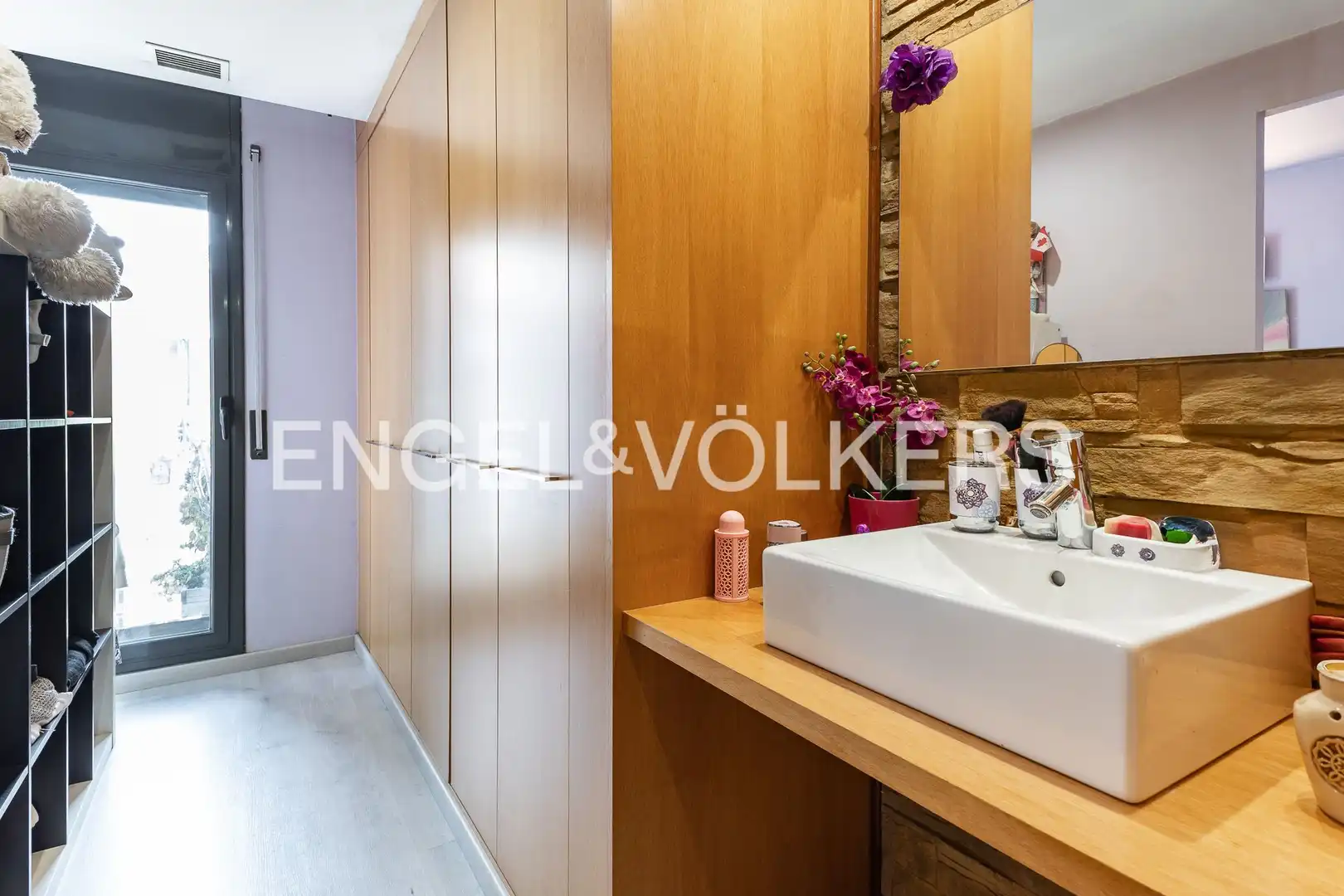 Badezimmer von Dachboden zum Verkauf in Montcada i Reixac mit Klimaanlage, Heizung und Parkett