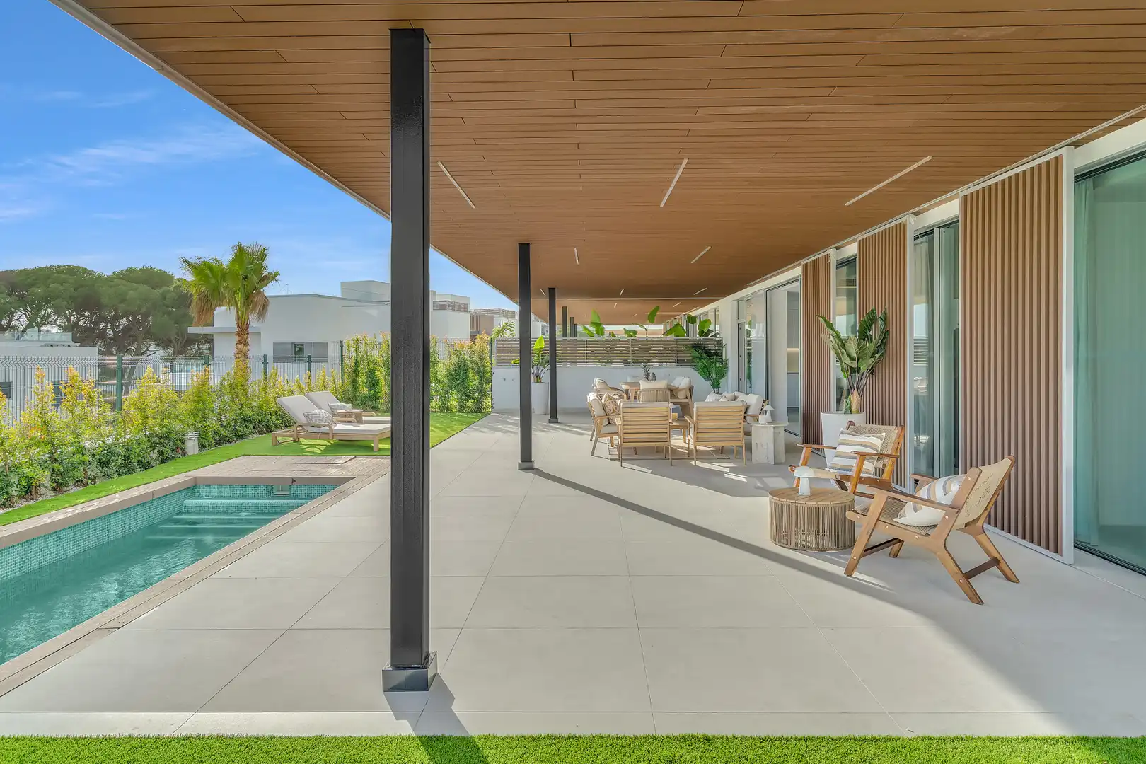 Terrace of Ground floor for sale in Marbella  with Air Conditioner, Private garden and Terrace