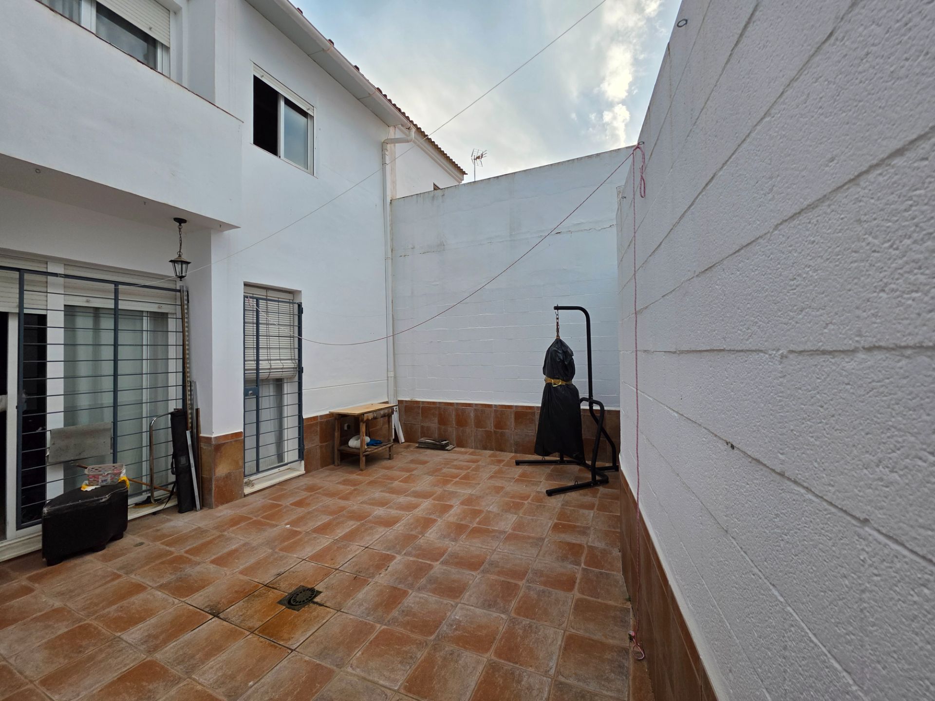 Exterior view of Single-family semi-detached for sale in Pilas  with Air Conditioner and Heating