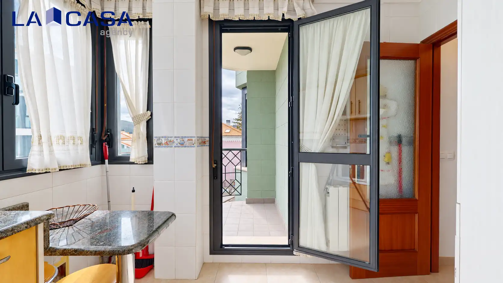 Flat with balcony for sale in Calle la Costa, imagen 19
