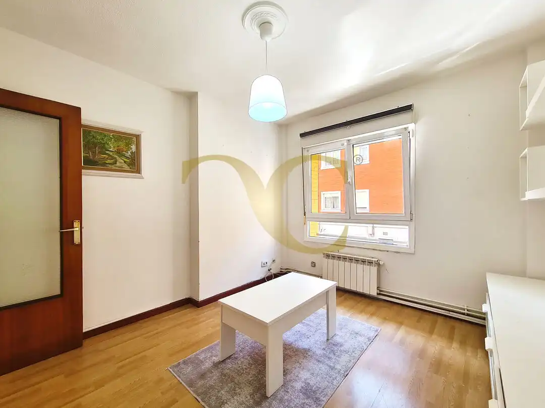 Piso en venta en Gijón  con Calefacción