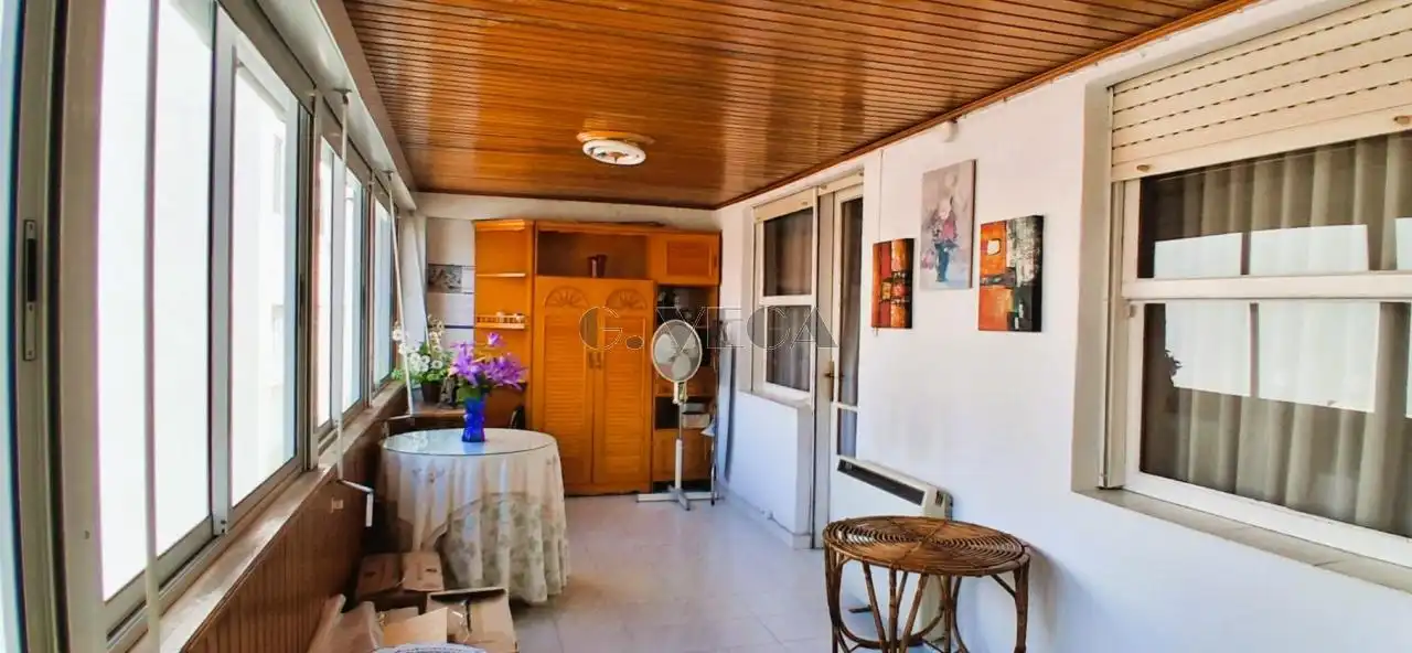 Piso en venta en Vigo  con Calefacción y Parquet