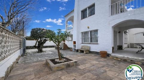 Casa dividida en 2 apartamentos con garaje en Empuriabrava., imatge 2