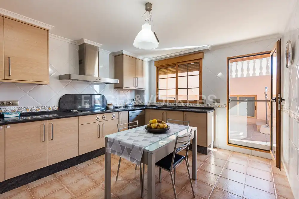 Cocina de Casa o chalet en venta en Náquera con Aire acondicionado, Calefacción y Jardín privado