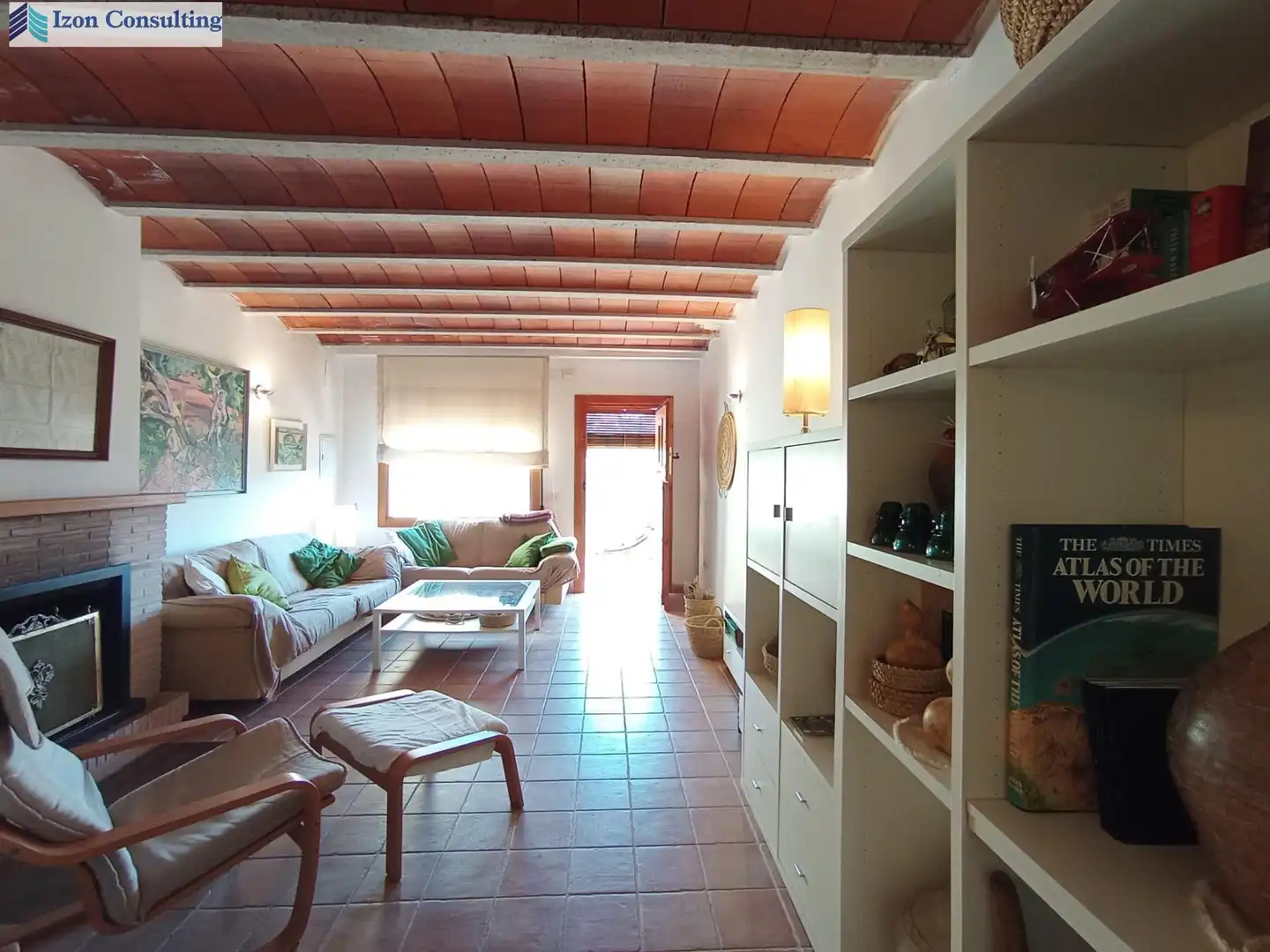 Sala d'estar de Casa o xalet en venda en Elche de la Sierra amb Calefacció, Jardí privat i Terrassa