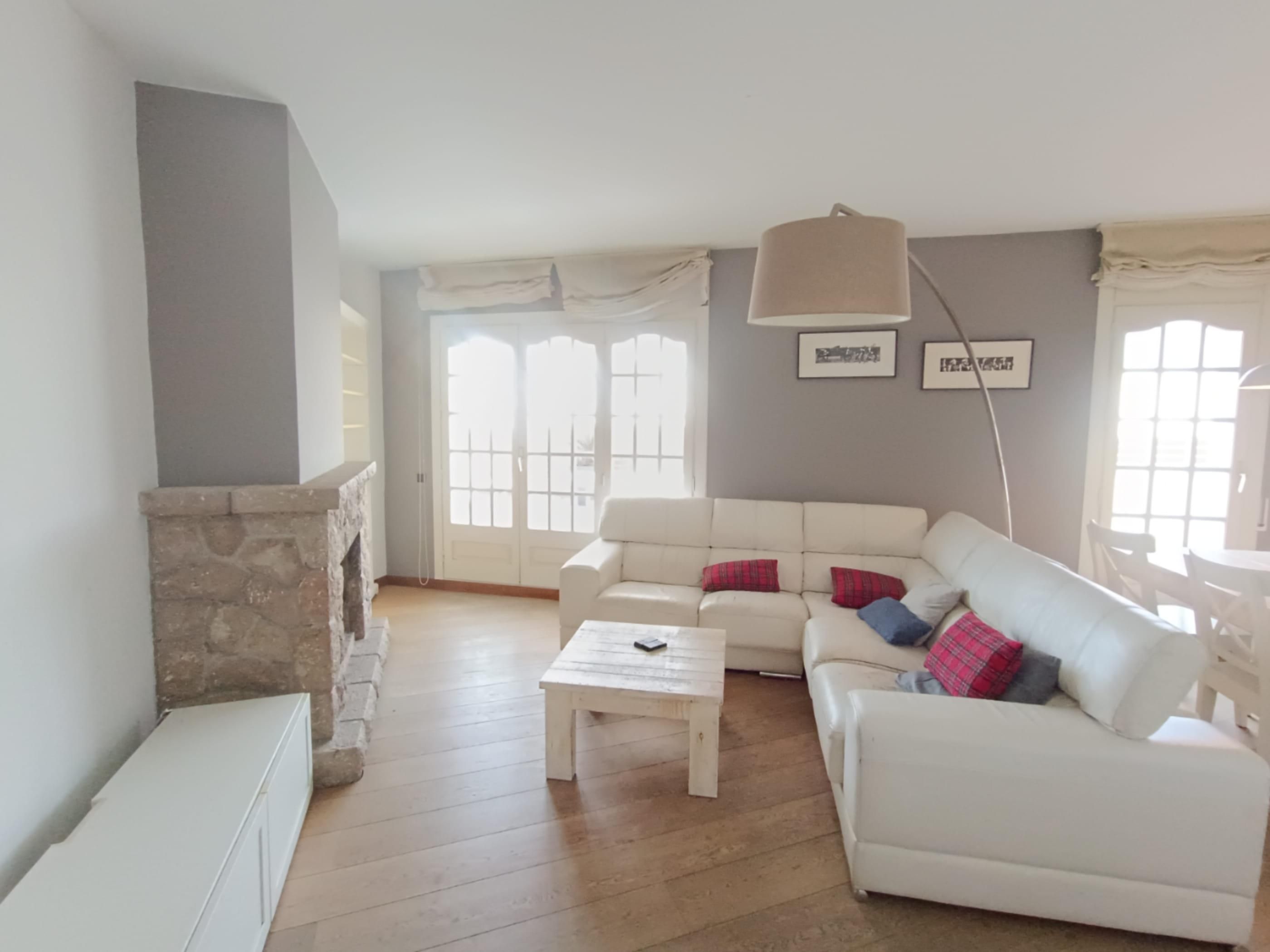 Sala d'estar de Àtic en venda en Sitges amb Aire condicionat, Calefacció i Parquet