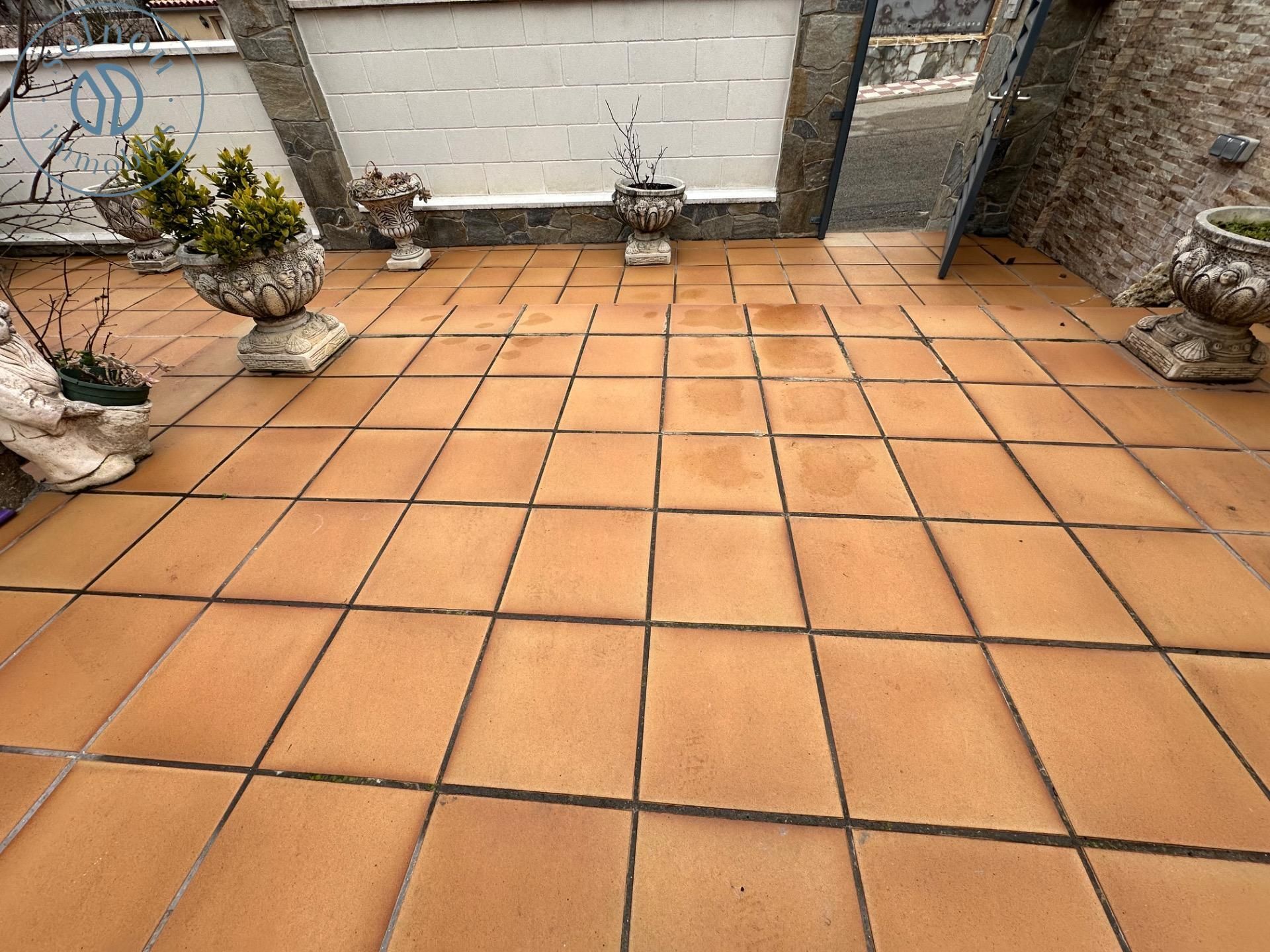 Vista exterior de Casa o xalet de lloguer en Sant Salvador de Guardiola amb Aire condicionat, Jardí privat i Terrassa