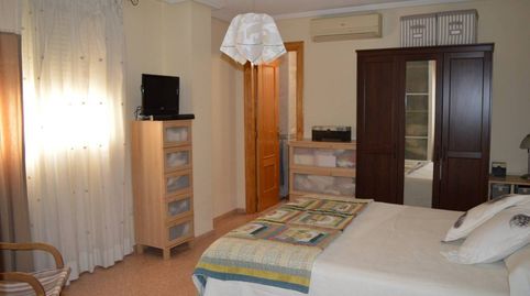 Foto 2 de Dúplex en venta en Calle Luis Buñuel, Centro, Elda