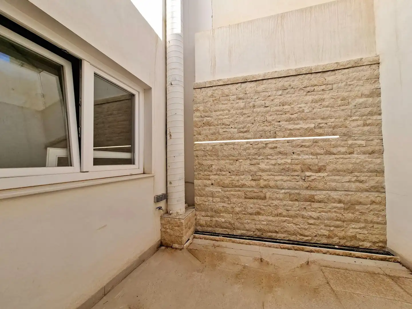 Balcony of Commercial properties for sale in Roquetas de Mar