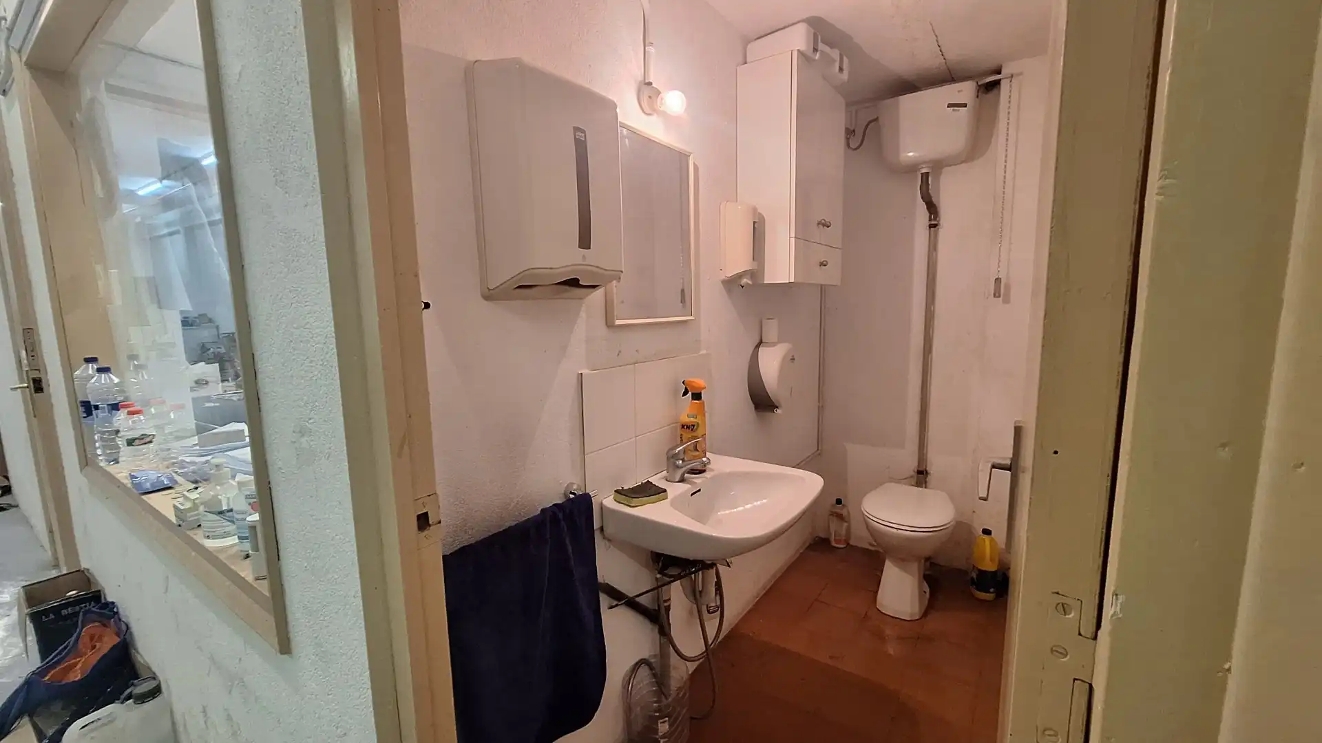 Badezimmer von Geschaftsraum zum Verkauf in Girona
