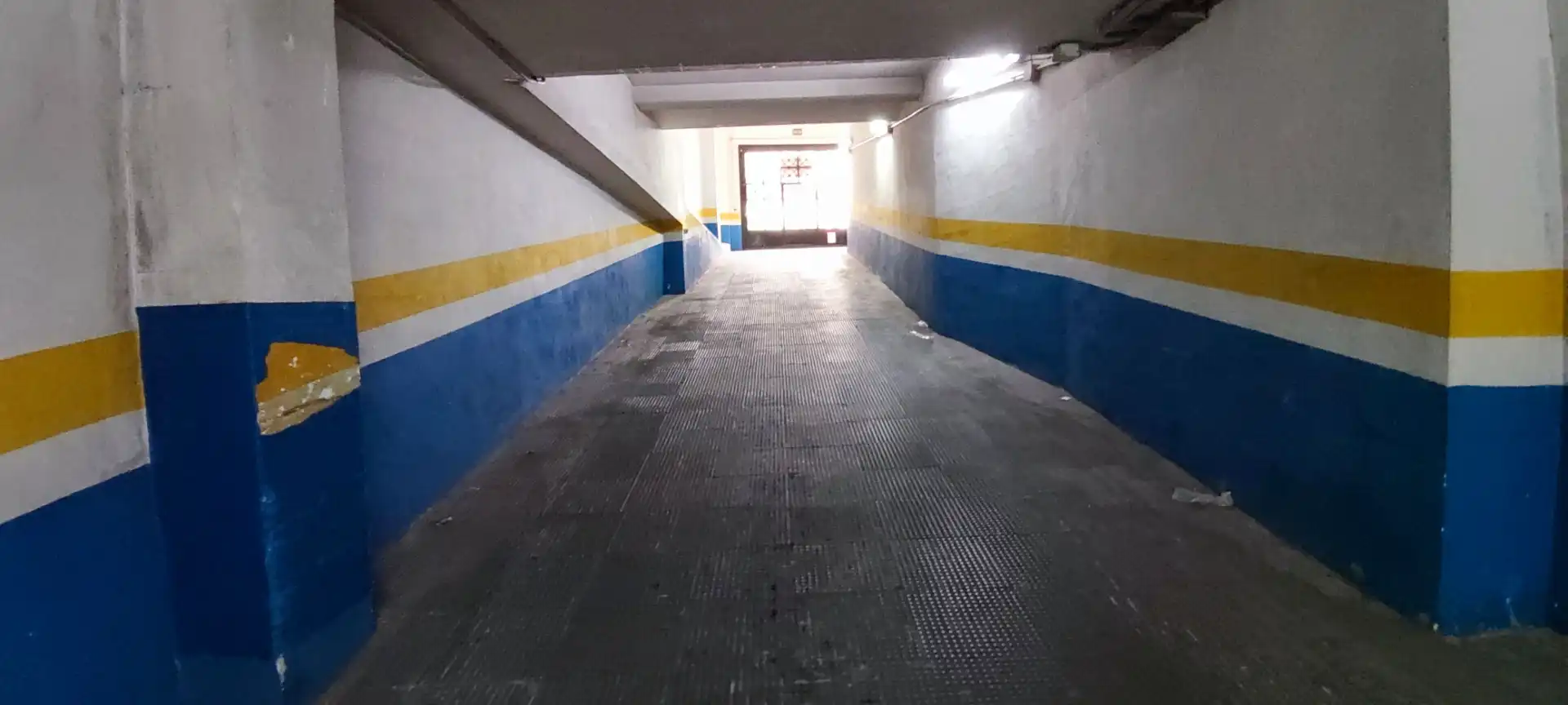Einzelparkplatz mit Aufzug zur Miete in Calle Carril del Picón 7, imagen 5