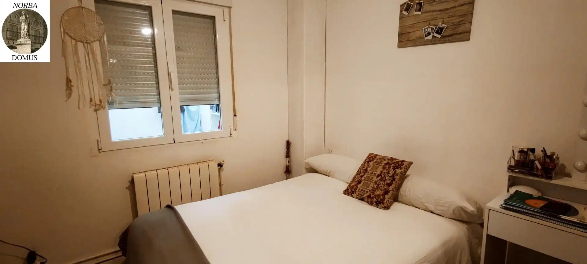 Dormitori de Casa o xalet en venda en Navalmoral de la Mata amb Aire condicionat, Calefacció i Terrassa