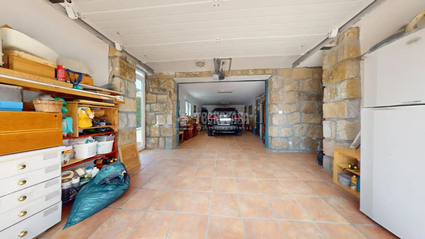 Casa o xalet en venda en El Casar amb Piscina