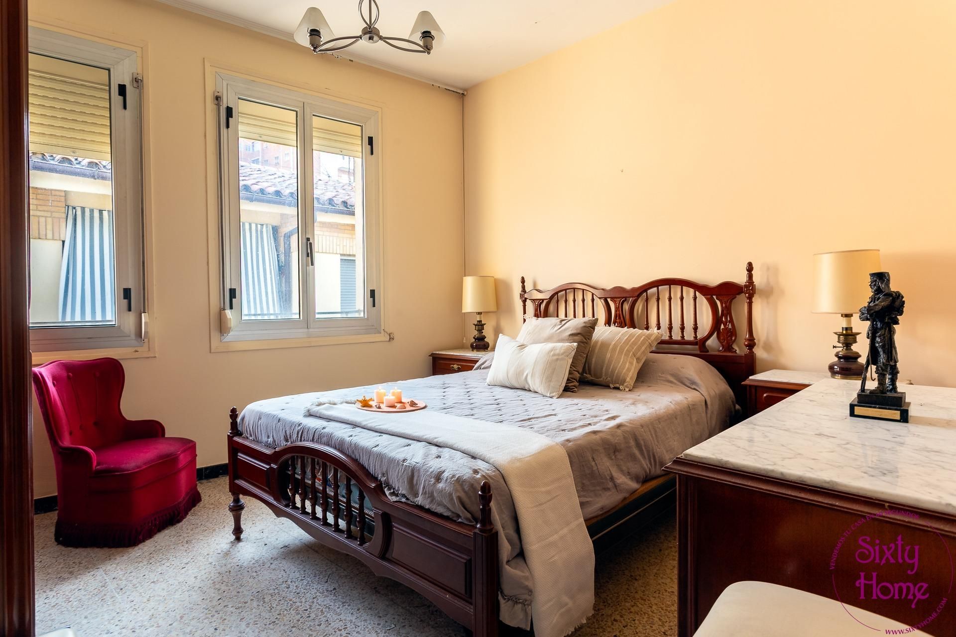 Bedroom of Flat for sale in  Huesca Capital  with Heating