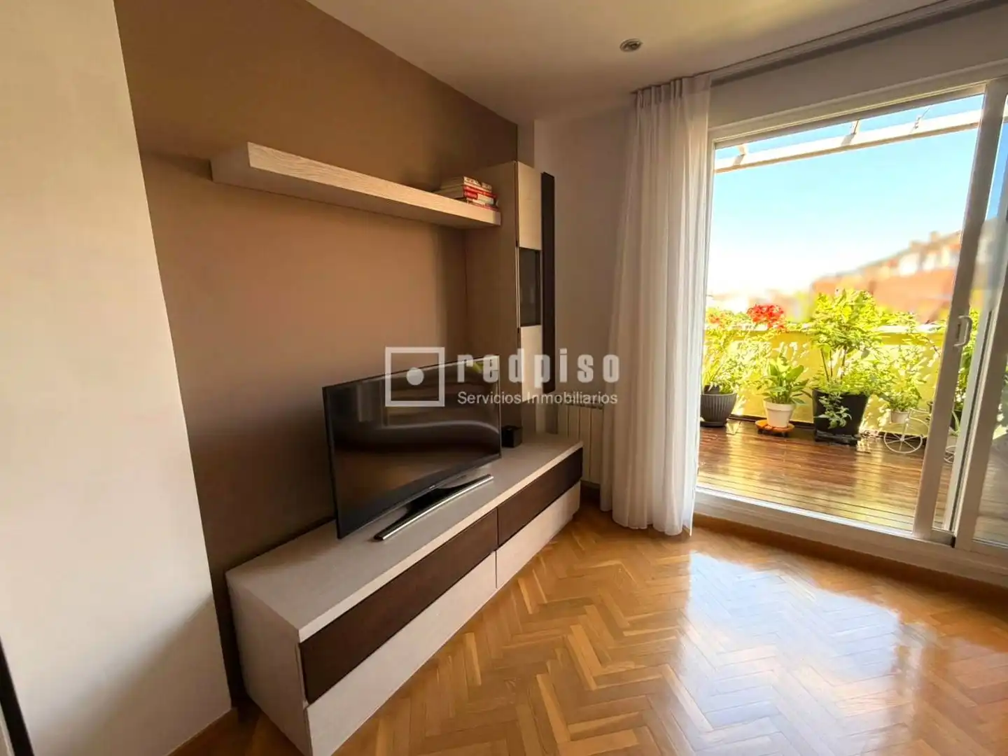 Living room of Attic for sale in Móstoles  with Air Conditioner, Heating and Private garden