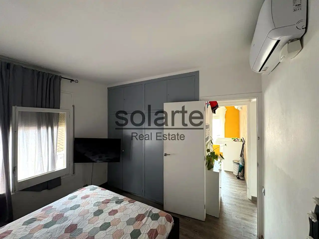 Habitación de Piso en venta en Molins de Rei con Aire acondicionado, Parquet y Terraza