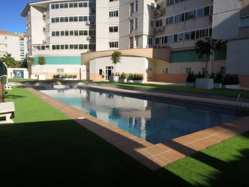 Piscina de Apartamento en venta en L'Alfàs del Pi con Aire acondicionado, Calefacción y Terraza