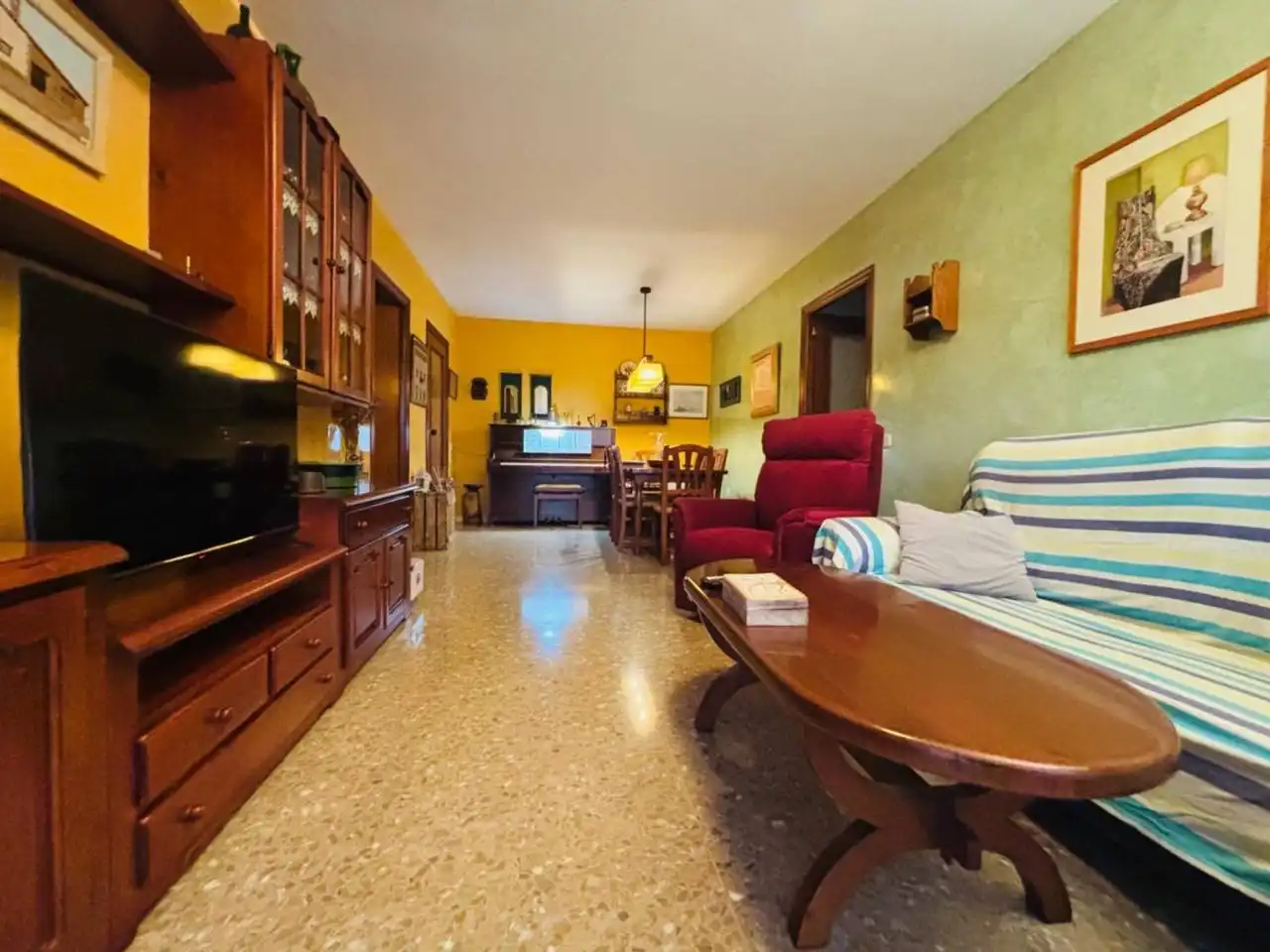 Sala de estar de Piso en venta en Vilanova i la Geltrú con Aire acondicionado, Calefacción y Terraza