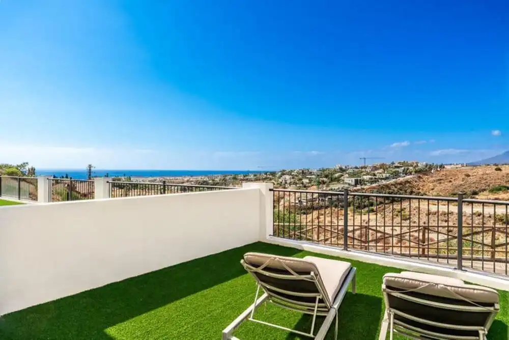 Terraza de Planta baja en venta en Benahavís con Aire acondicionado, Jardín privado y Terraza
