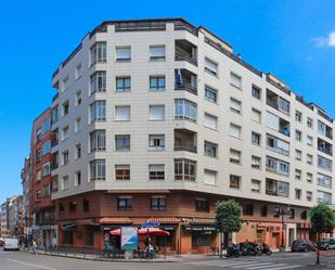 Exterior view of Premises for sale in Oviedo   with Terrace and Furnished