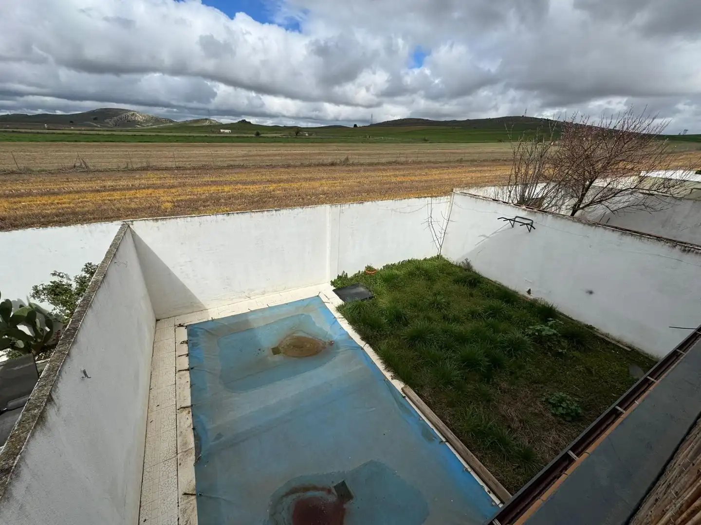 Piscina de Casa adosada en venta en Poblete con Aire acondicionado, Calefacción y Jardín privado