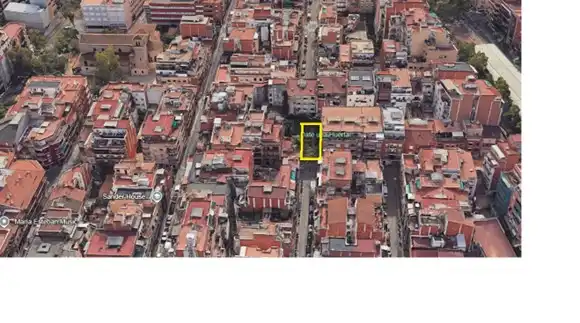 Vista exterior de Residencial en venda en Barcelona