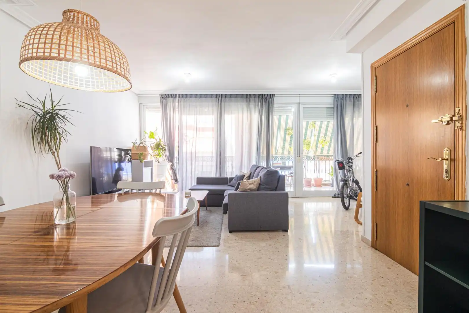 Sala d'estar de Àtic en venda en Alicante / Alacant amb Aire condicionat i Terrassa