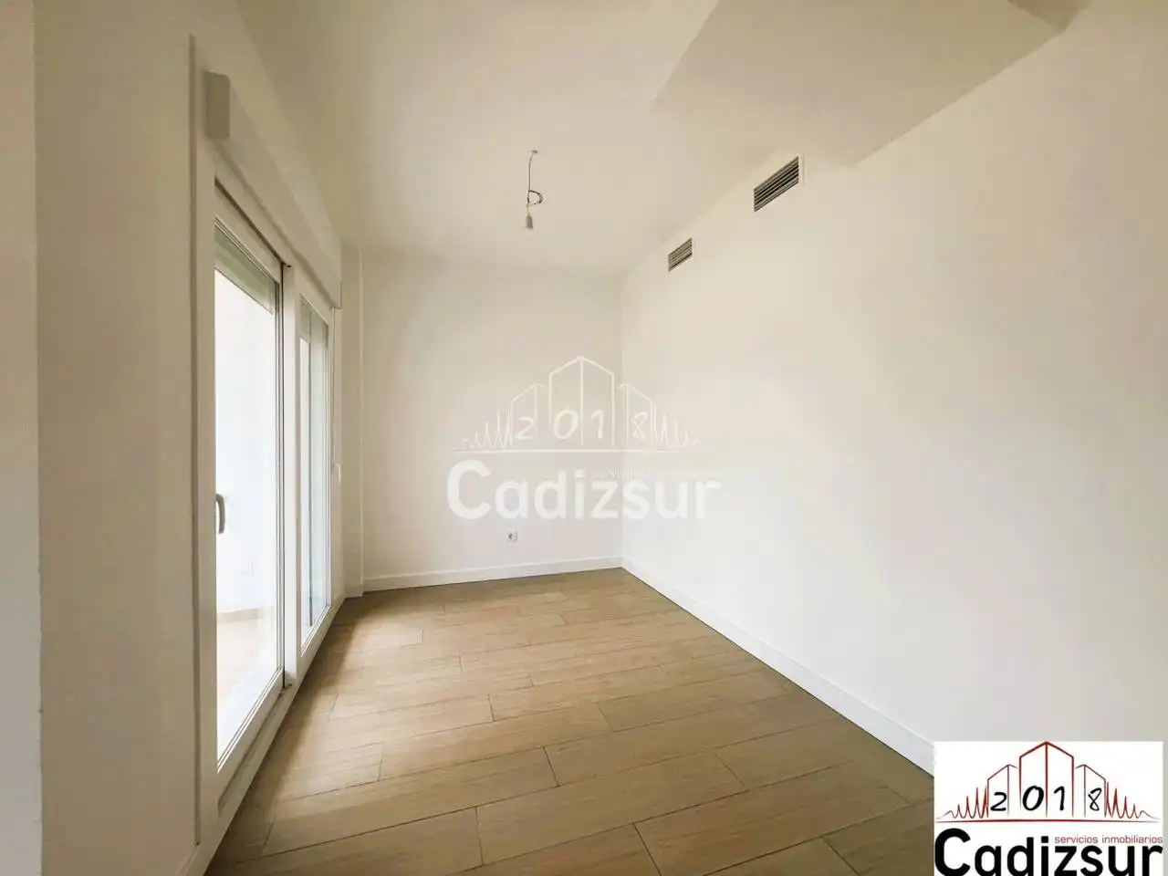 Habitación de Casa adosada en venta en Puerto Real con Aire acondicionado, Calefacción y Jardín privado