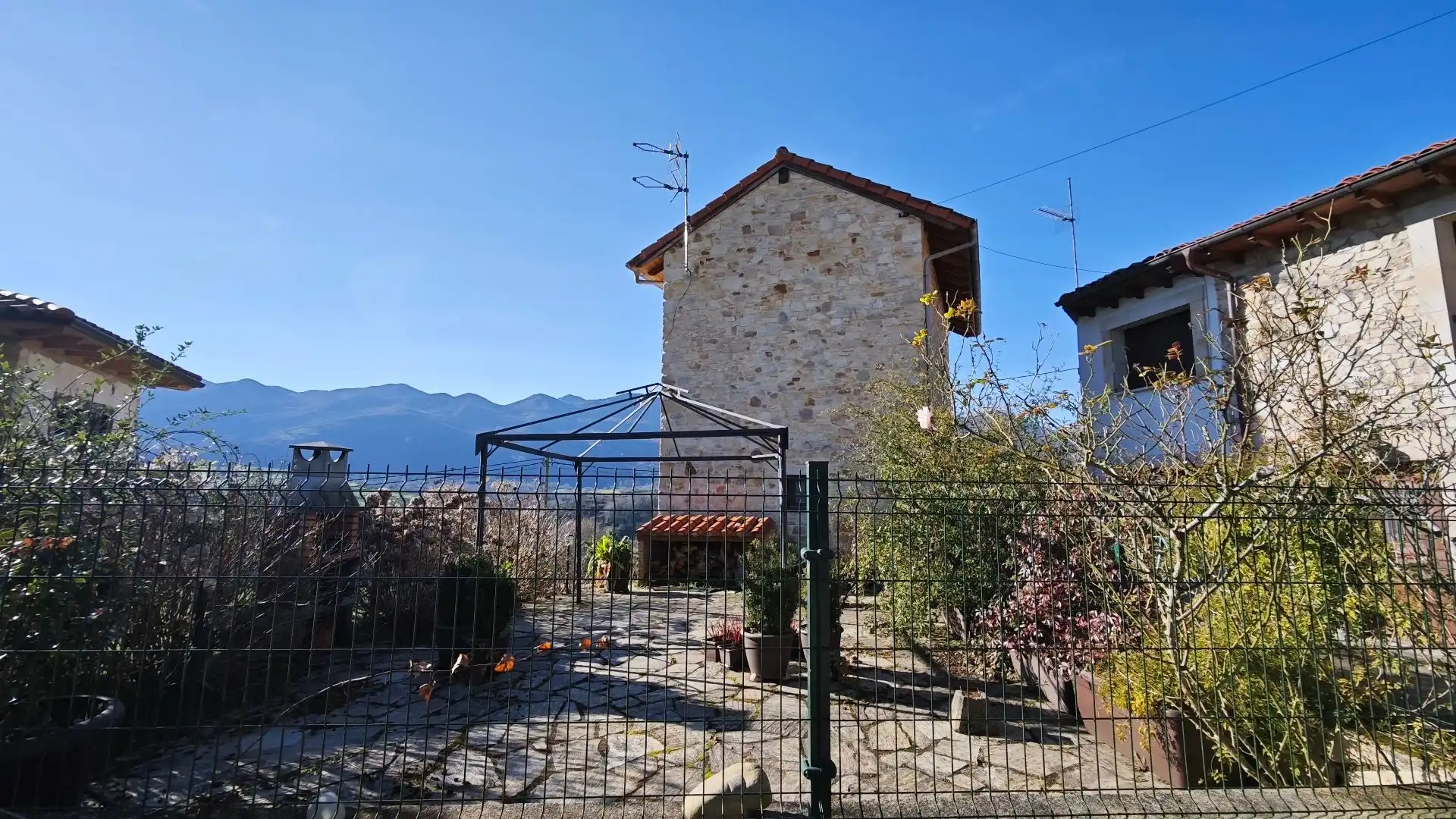 Vista exterior de Casa o chalet en venta en Llanes con Calefacción y Terraza