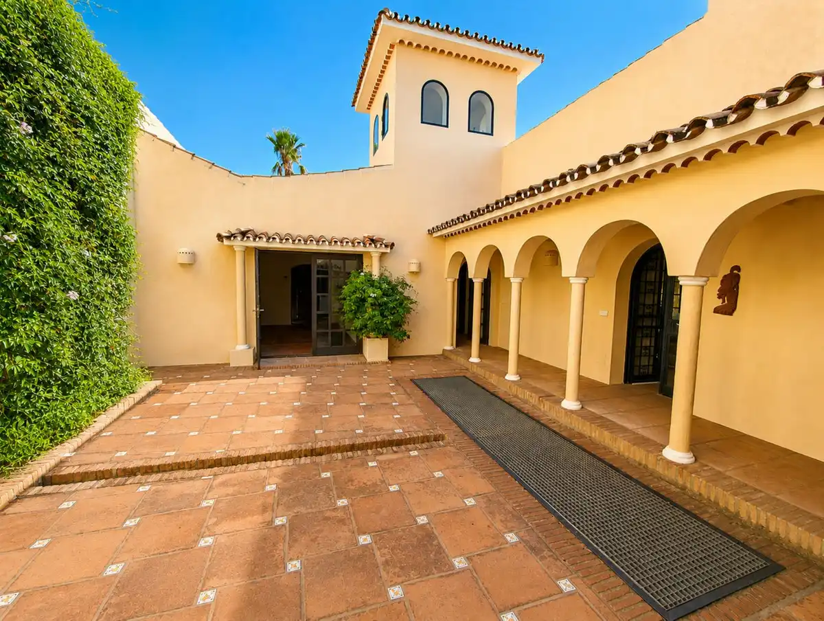 Residential for sale in Estepona