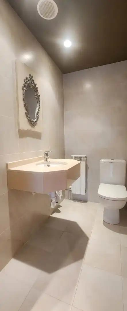 Baño de Piso en venta en  Logroño con Aire acondicionado, Calefacción y Parquet