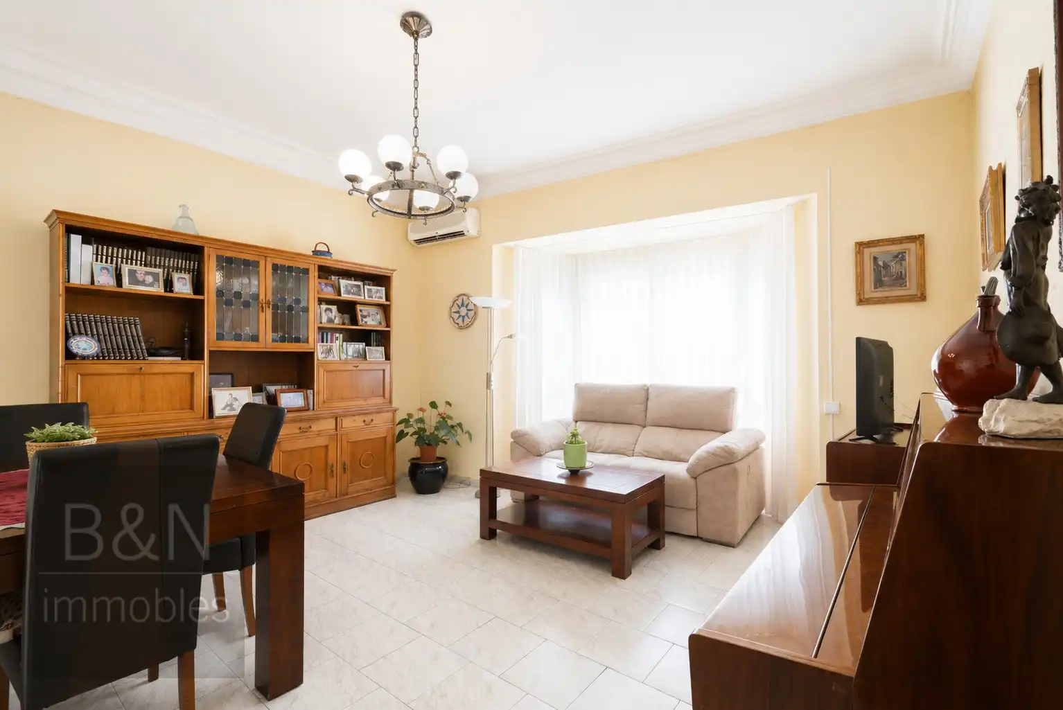 Sala de estar de Casa o chalet en venta en Terrassa con Aire acondicionado, Calefacción y Terraza