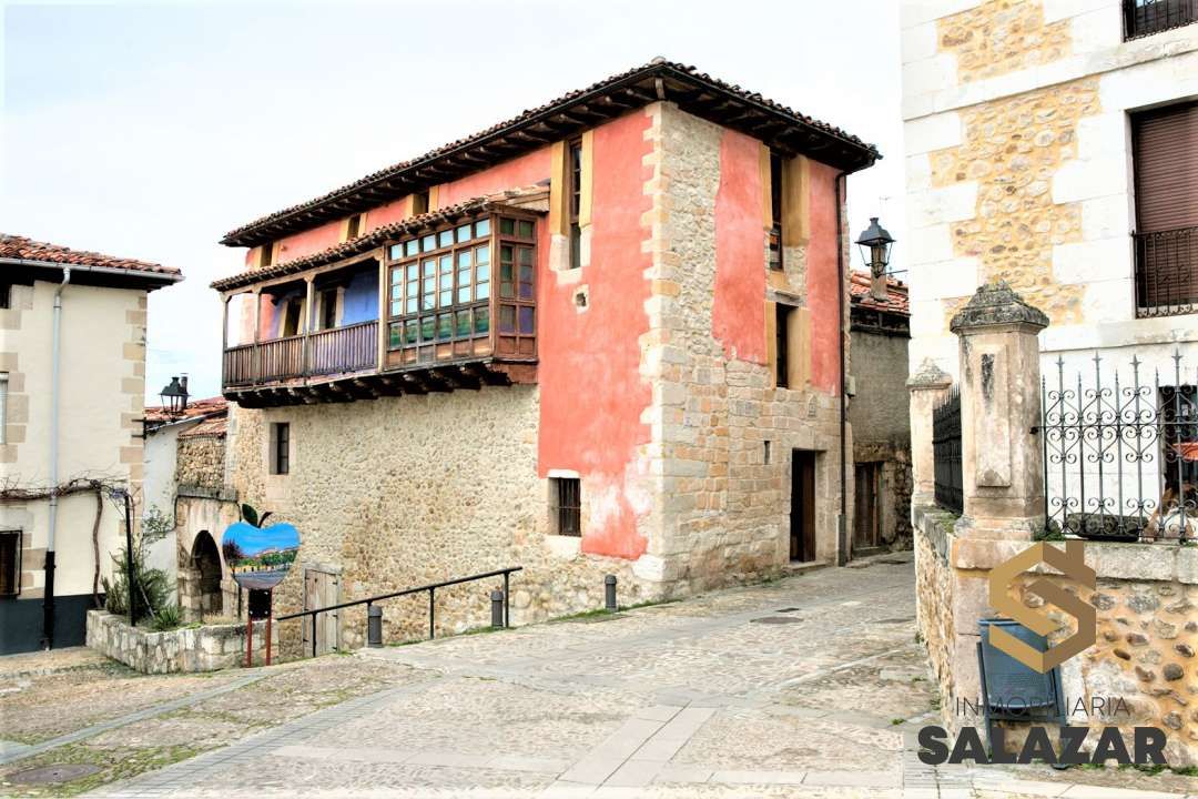 Casa adosada en venda a Calle Laín Calvo, Medina de Pomar