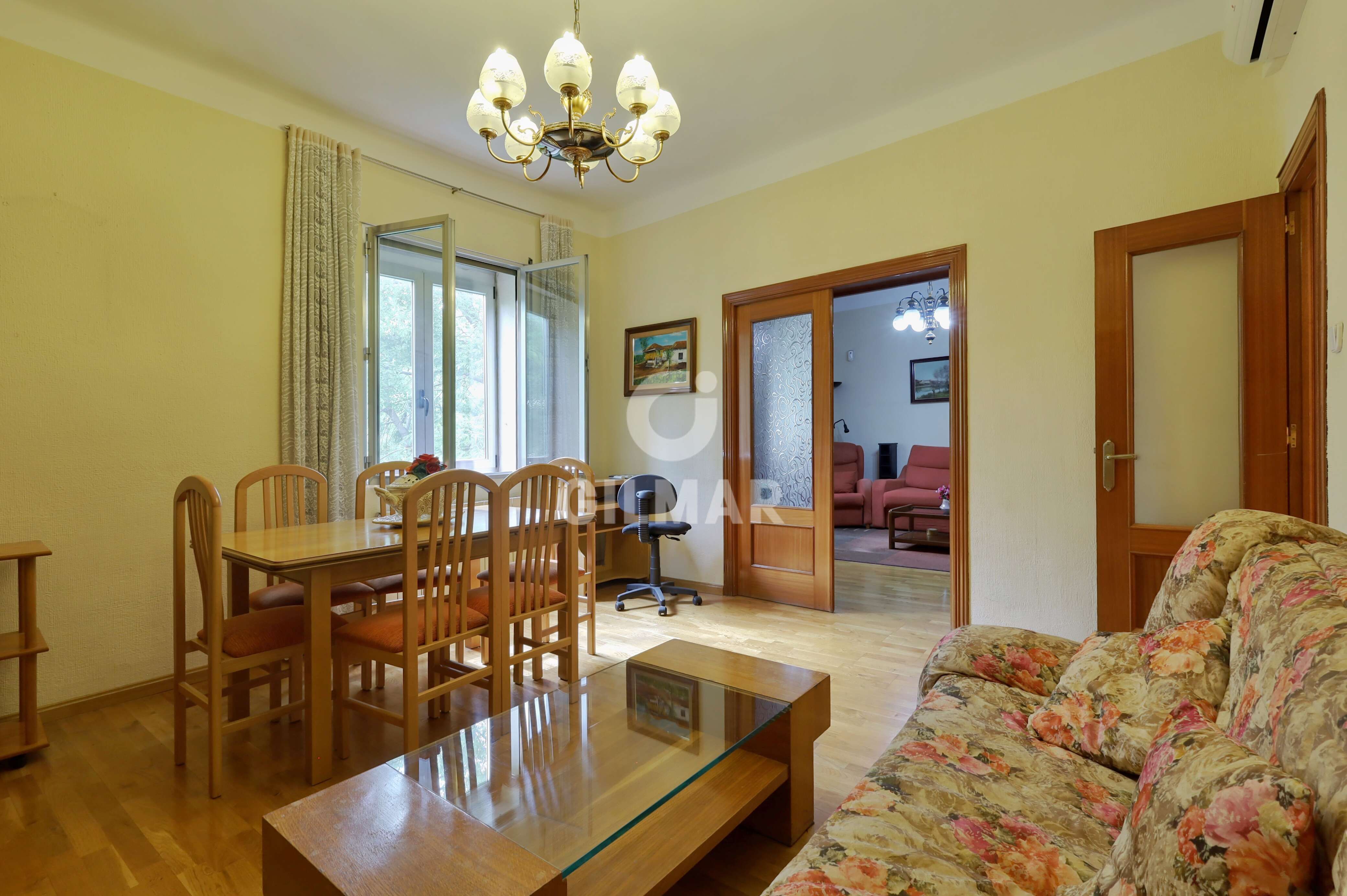 Living room of Flat for sale in  Madrid Capital  with Heating